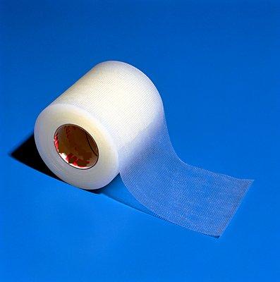 CAURSPĪDĪGS AR PERFORĀCIJU