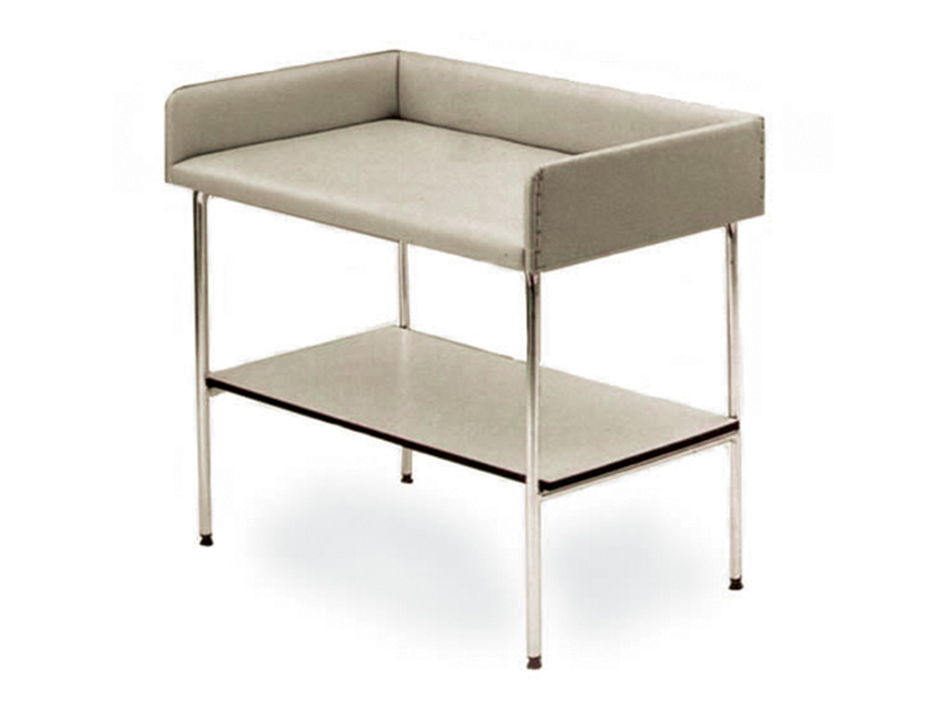 Pārtinamais galdiņš ar 1 plauktu